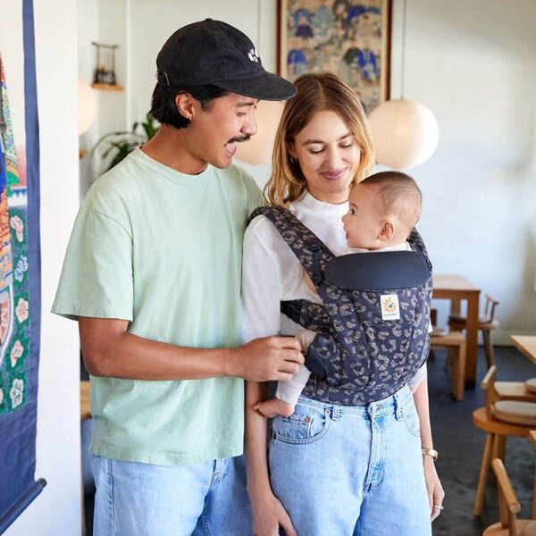 Ergobaby Omni Dream, Black Leopard