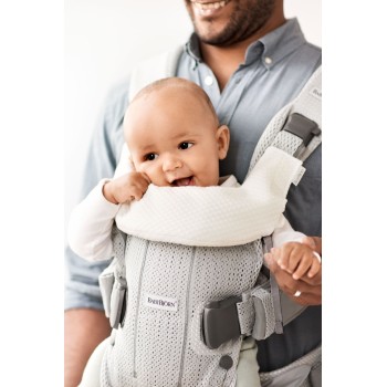 BabyBjorn Teething Bib for Babycarrier One 030121