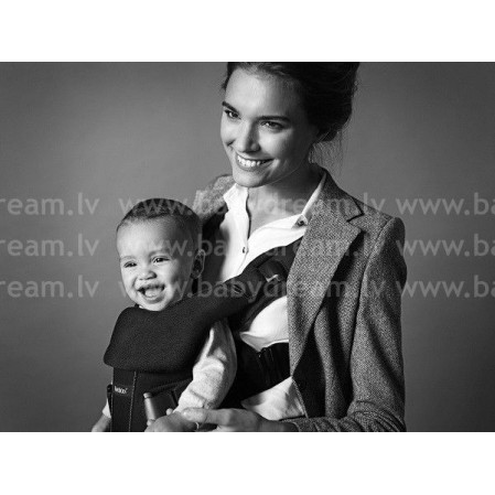 BabyBjorn Bib for Baby Carrier One Нагрудник для кенгуру One, Black