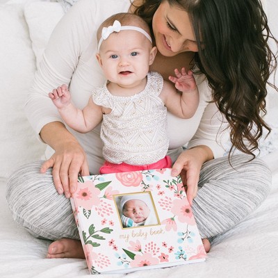 Pearhead Floral Baby's Memory Book And Sticker Set Pirmais mazuļa albums 72091
